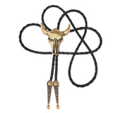 Bolo tie med tjurskalle i antik mässing