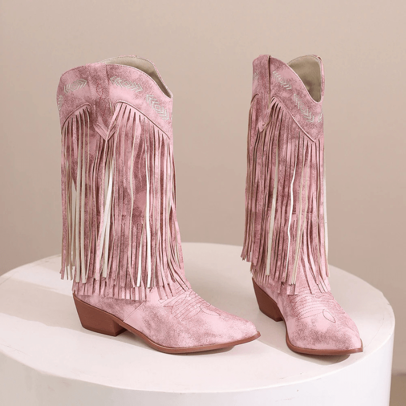 Cowboy boots mocka dam