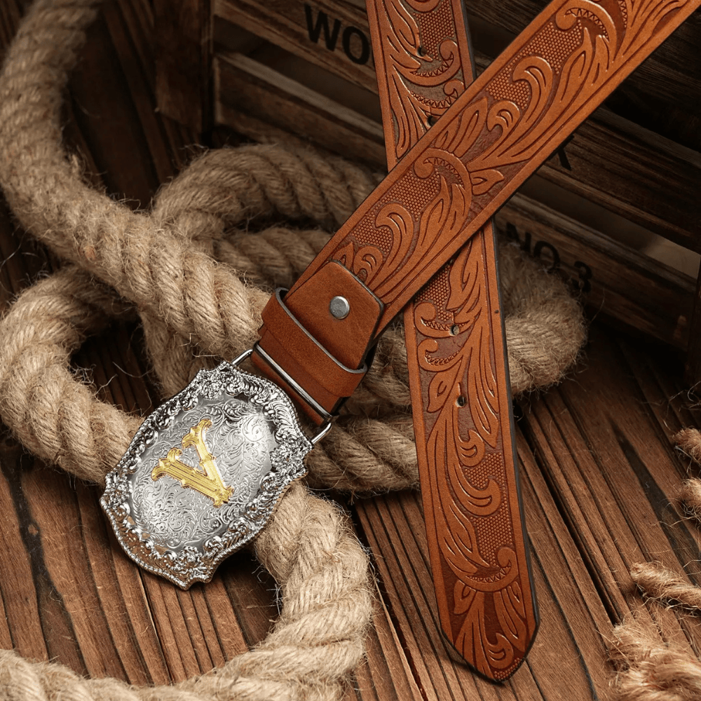 Cowboybälte med gyllene bokstav