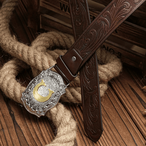 Cowboybälte med gyllene bokstav