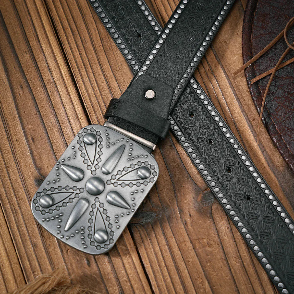 Cowboybälte med silverspänne
