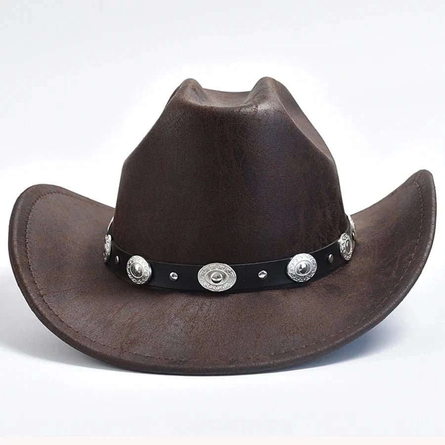 Cowboyhatt i mörk läderlook med silverdekorationer