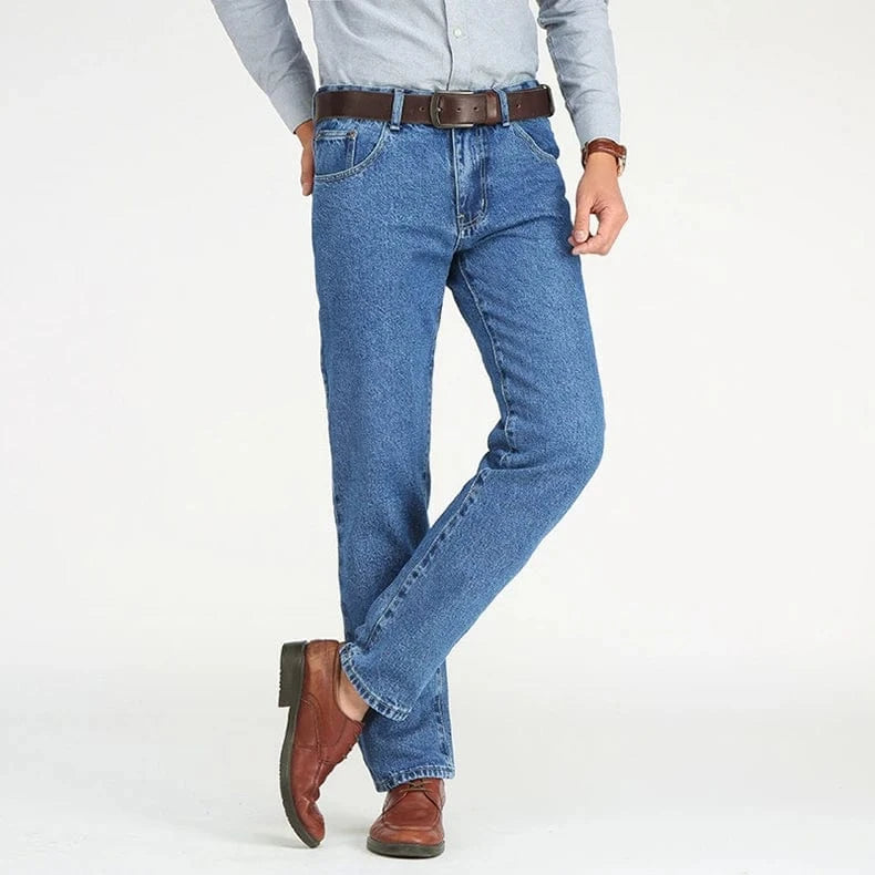 Klassiska raka jeans för män
