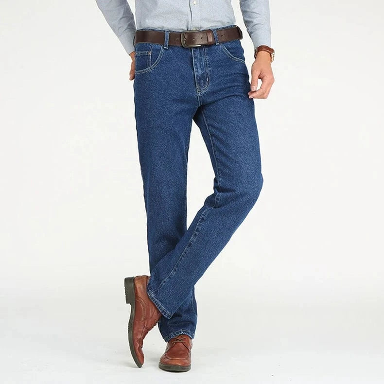 Klassiska raka jeans för män
