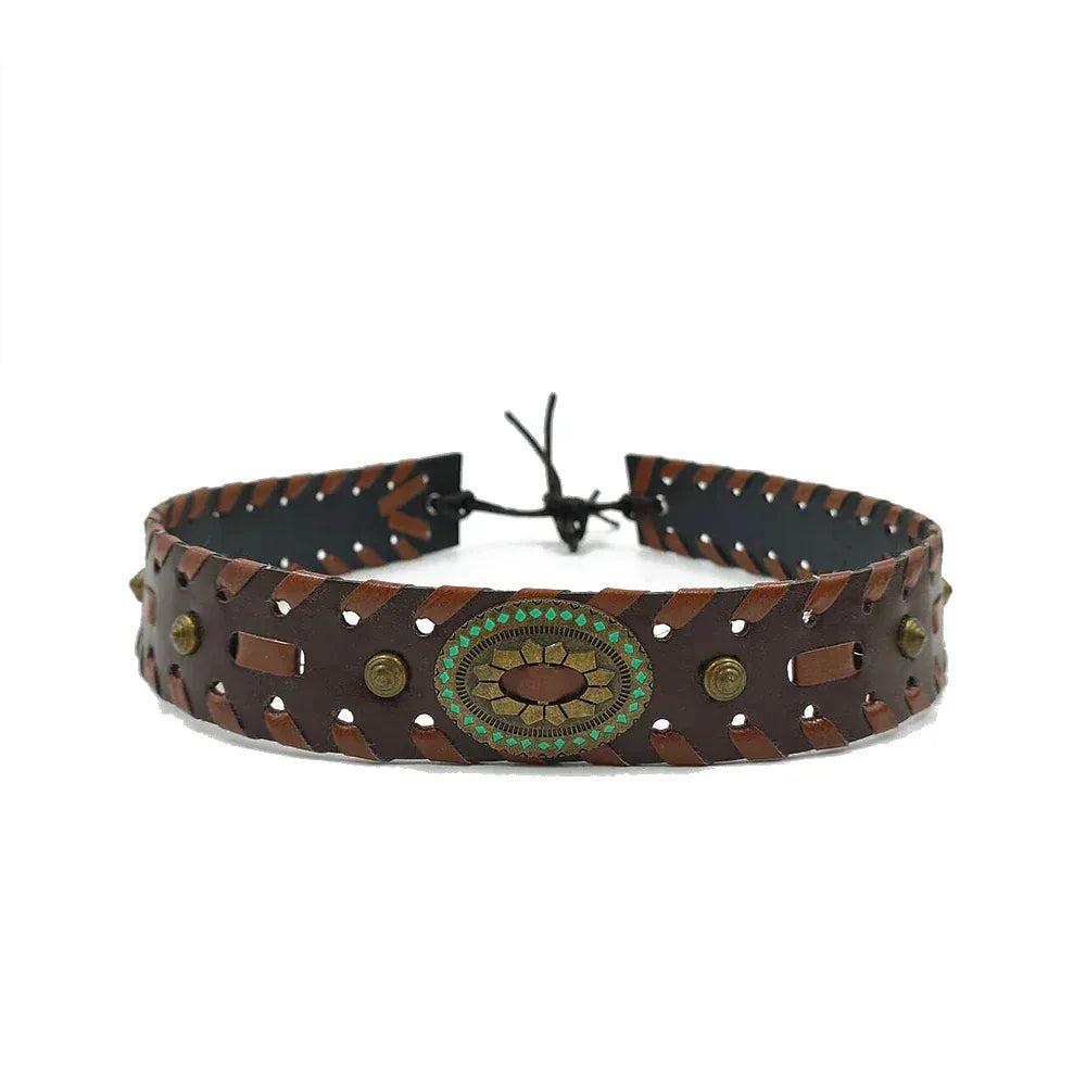 Mörkbrunt westernhattband med metallconcho