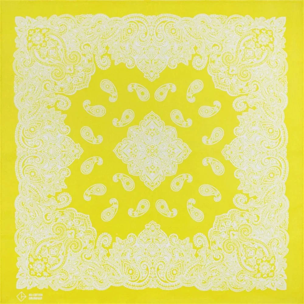 Solgul Bandana med Fint Paisley-mönster