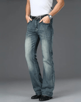 Utsvängda jeans herr