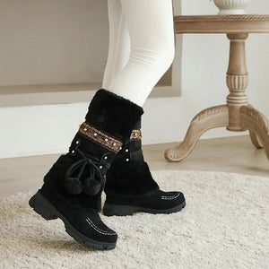 Vinter cowboyboots med fluffig insida och dekorativ snörning