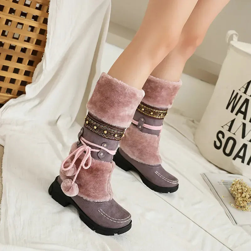 Vinter cowboyboots med fluffig insida och dekorativ snörning
